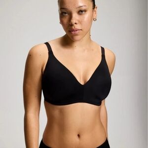 Soma Vanishing 360 Wireless Bra Black Size 40DD Seamless Wire Free